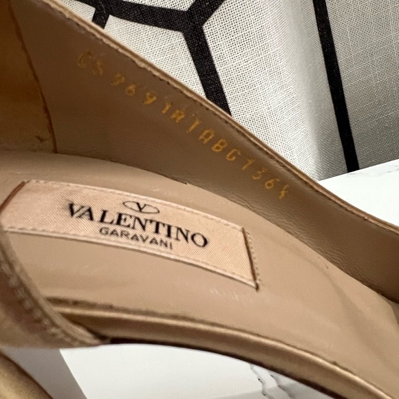 Valentino Garavani gold satin with crystal metallic bow open toe heel size 36.5 - Picture 5 of 9